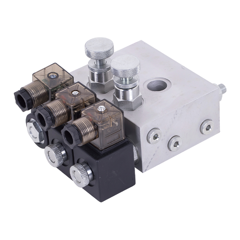 Skupina hydraulických ventilů zadních výklopných dveří